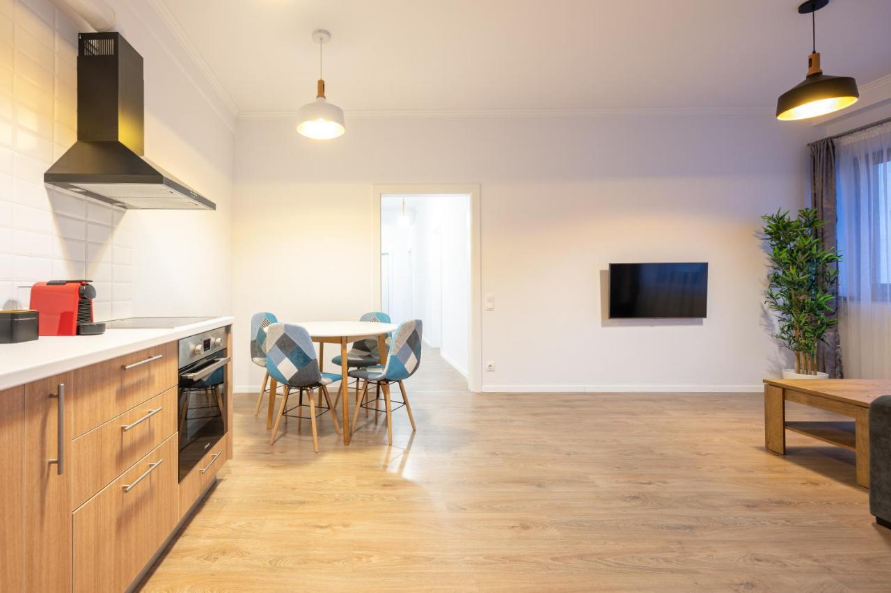Tei Apartments Oradea Buitenkant foto