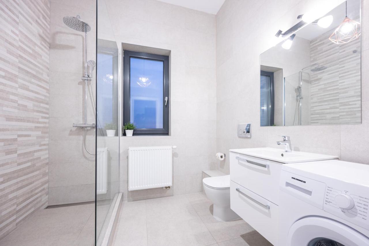 Tei Apartments Oradea Buitenkant foto